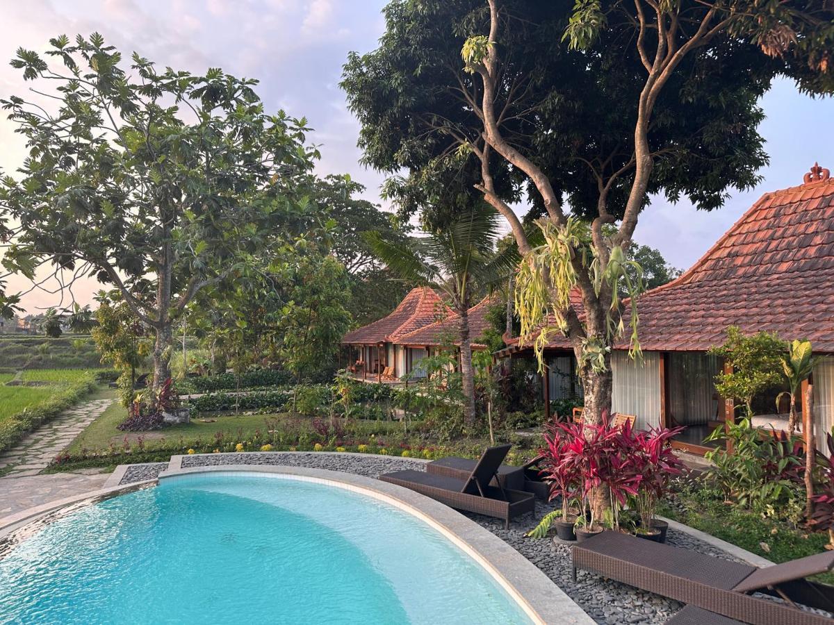 Griya Kcb Villa Ubud Esterno foto