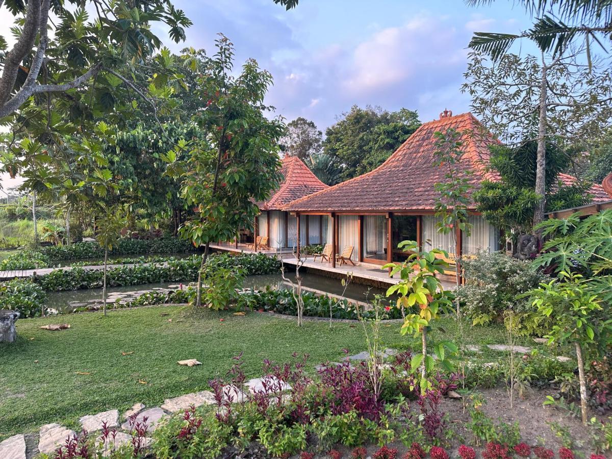 Griya Kcb Villa Ubud Esterno foto