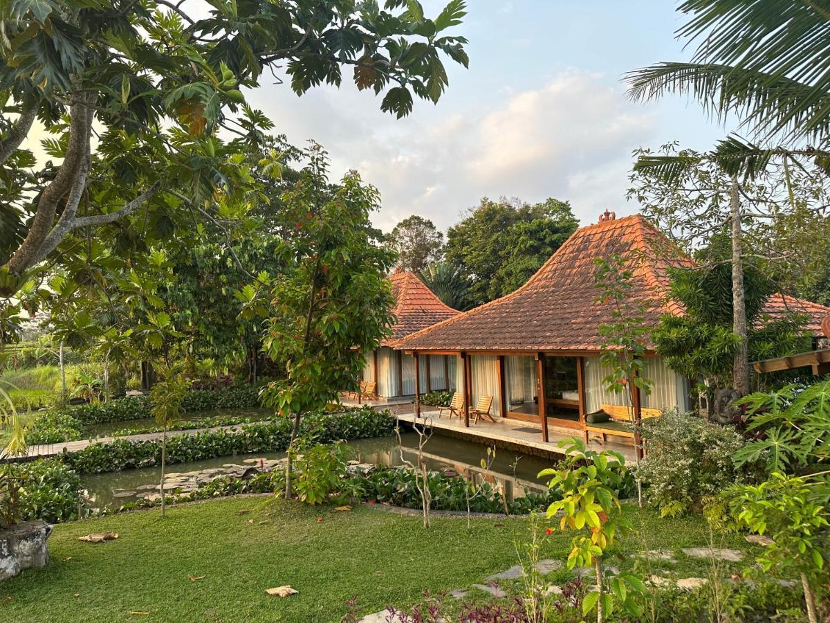 Griya Kcb Villa Ubud Esterno foto